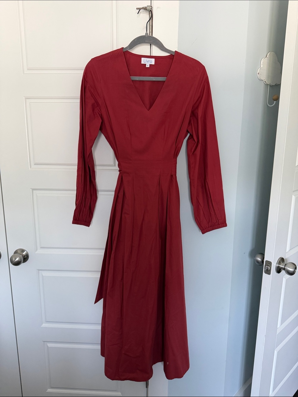 Livro Long Sleeve Midi Dress in Deep Red - Sz Small